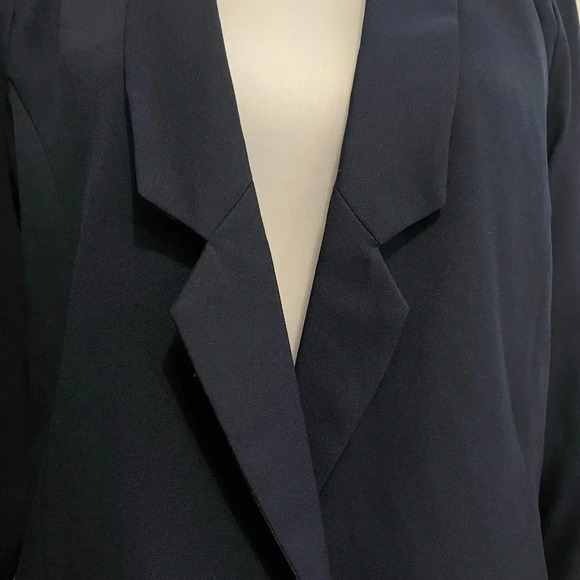 NWT! Molly Bracken ladies woven Blazer. Navy blue size large - Picture 5 of 7